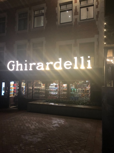 Ghirardelli Square 1.jpeg