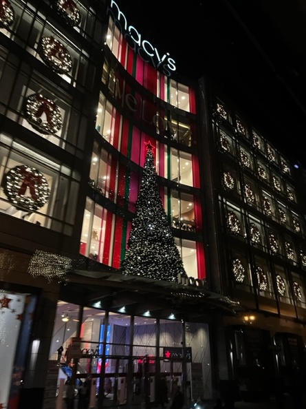 Macy's.jpg