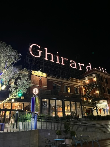 Ghirardellli Square 4.jpg